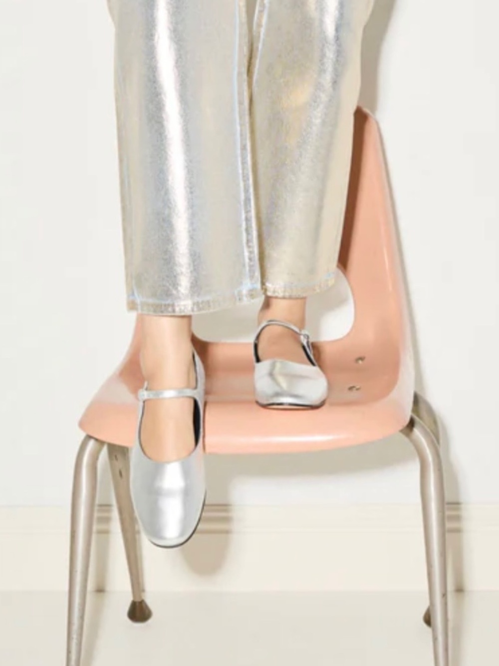 FREDA SALVADOR AUBREY Mary Jane Leather Flat Silver Calf SZ 9.5